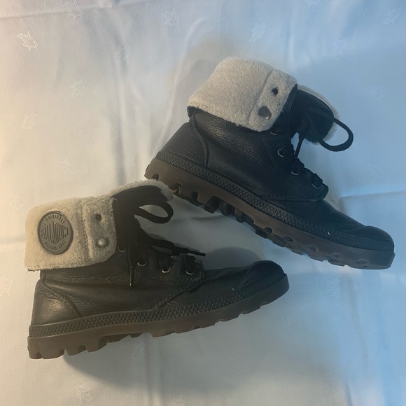 Palladium Pilot Foldover Boots - Picture 6 of 15